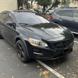 2017 Volvo V60 Cross Country