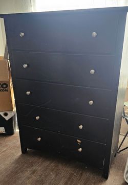 Black 5-Drawer Tall Dresser
