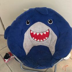 Free Baby Shark Chair 