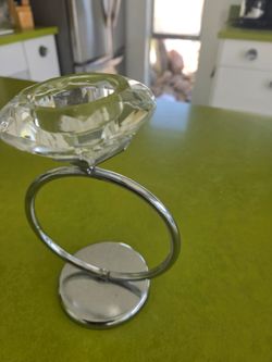 Small T Light Engagement Ring Display