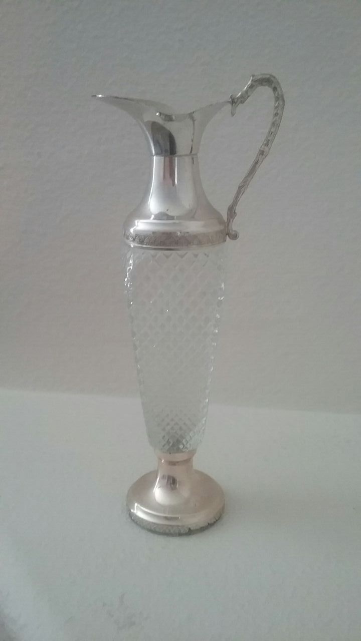 Italian cruet
