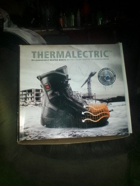 BRAND NEW Thermalectric Rechargeable Heated Boots