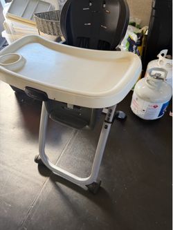 Baby chair to eat and sit up (2 items)