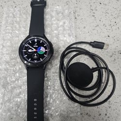 Samsung Galaxy Watch 4 LTE SM-R895  46MM- Black

The Stainless steel Galaxy watch is in very good+ condition and works great. Fully functional. Includ