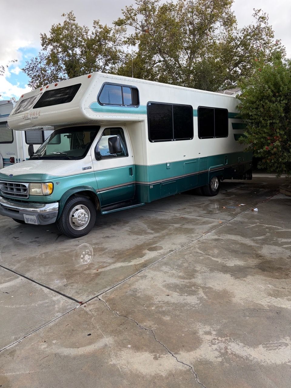 Lazy daze Ford E-Series Class C Motorhome RV for Sale in Riverside, CA ...