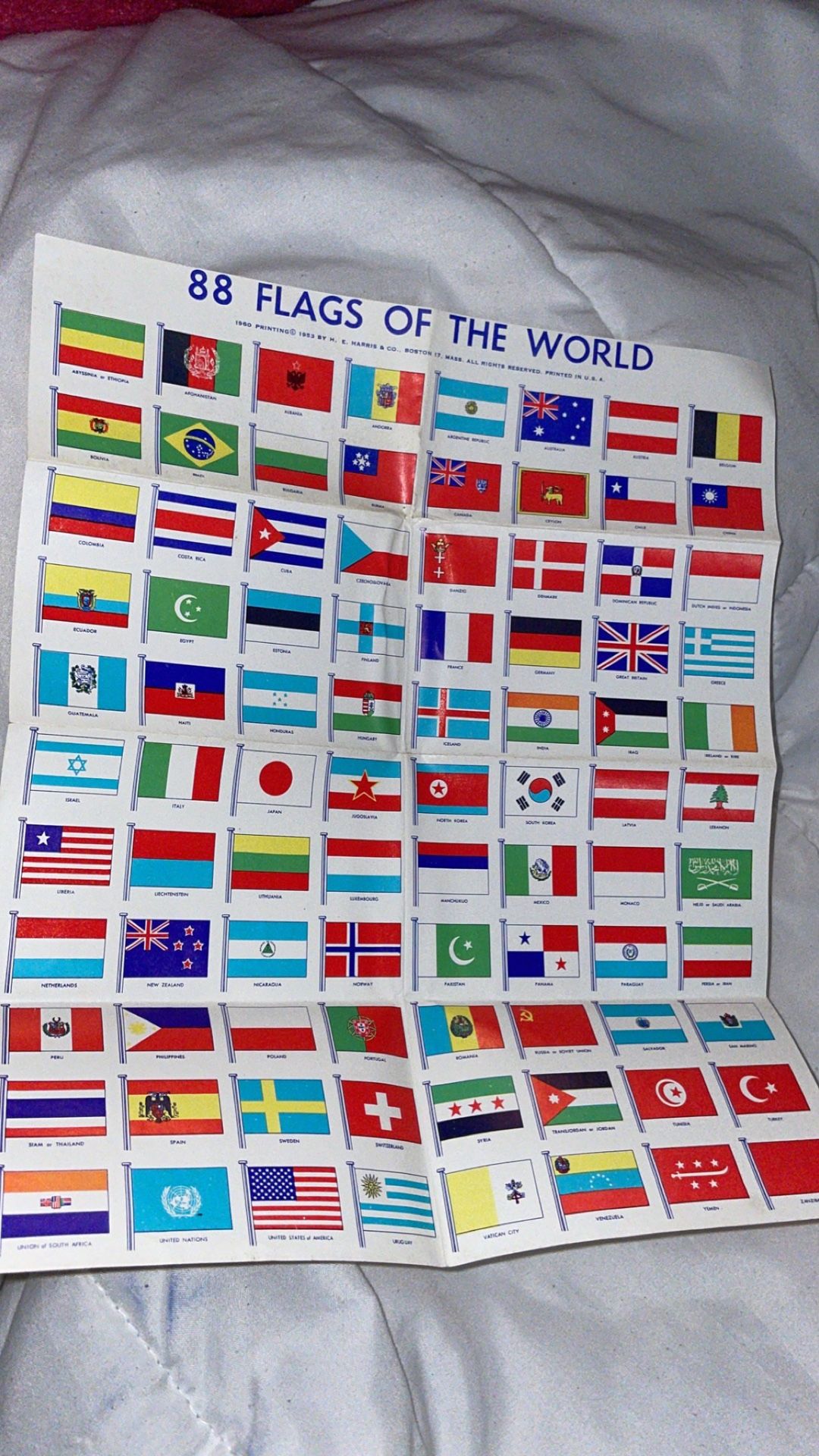 1960 88 flags of the world Stamps