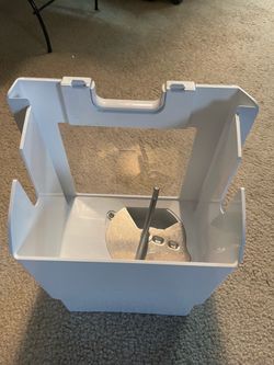 Whirlpool Ice Maker/Contnr