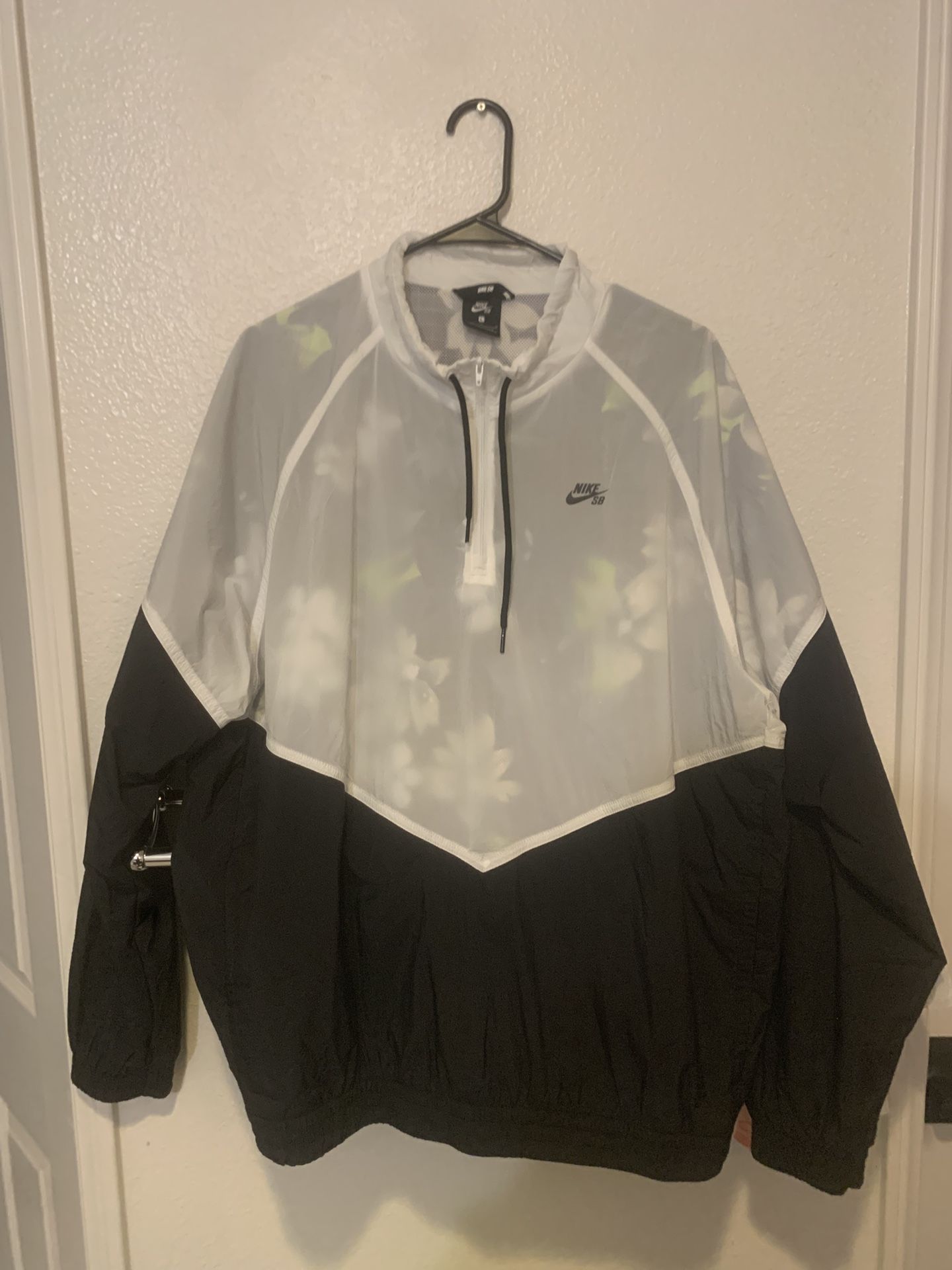 Nike SB Paradise Windbreaker Men's Skateboarding Jacket White Floral