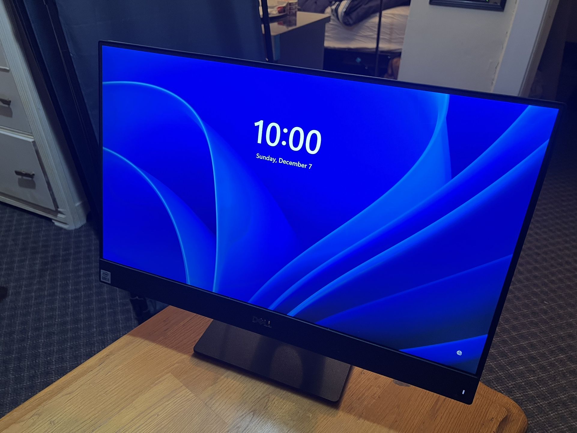 Dell OptiPlex 7450 All-In-One Desktop – 21.3”