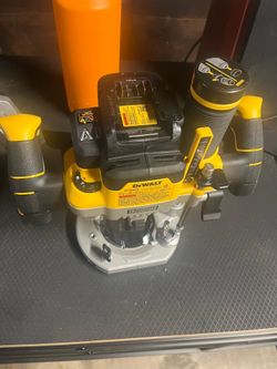 Dewalt plunge router DCW620B