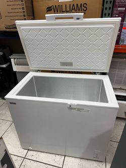 8.8 cu. ft. Smart Manual Defrost Convertible Garage Ready Chest Freezer in White