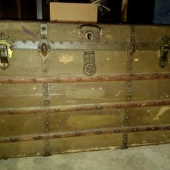 Antique Trunk 