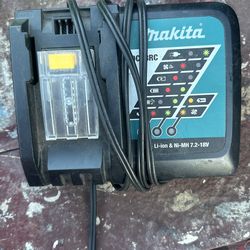 Makita Charger