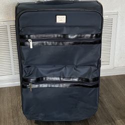 Luggage liz claiborne