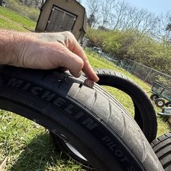 245/35RZ19