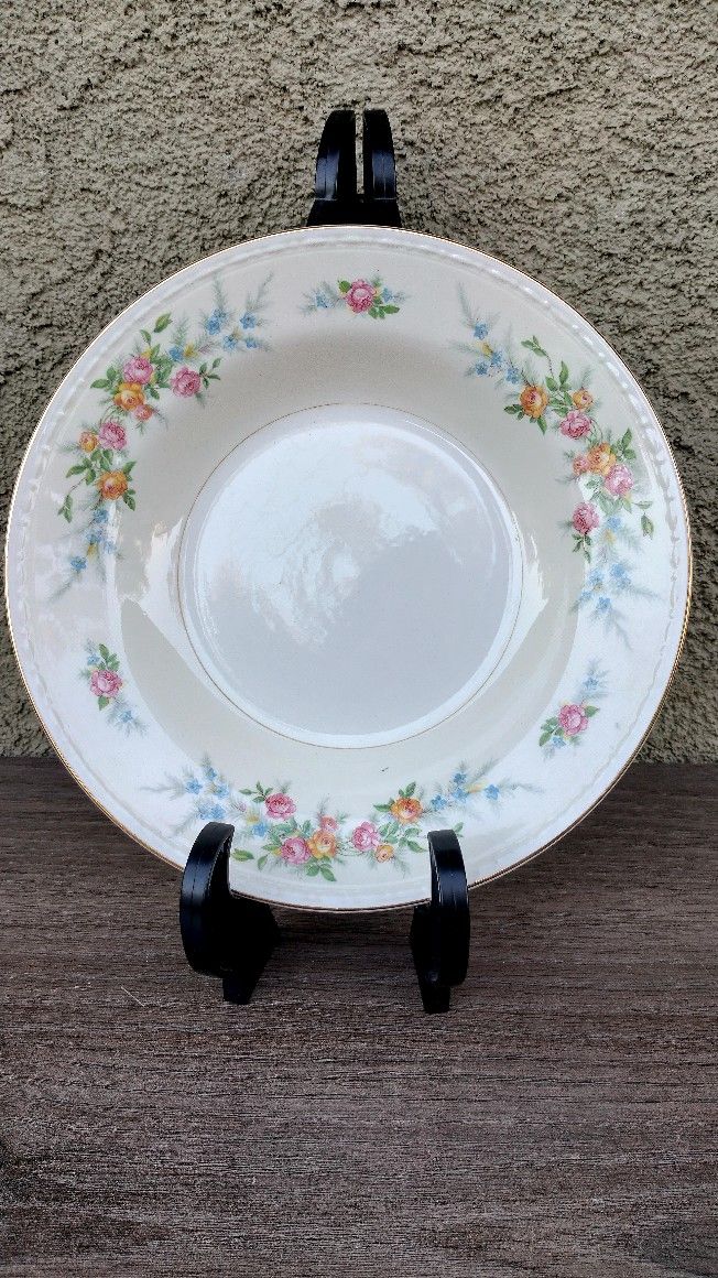 China Set Eggshell