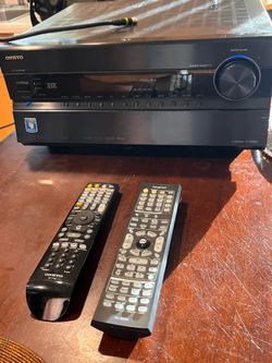 Onkyo TX-NR808 7.2 Channel THX Certified Network AV Receiver with 2 remotes Tested
