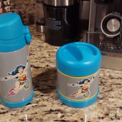 Wonder Woman Insulated Cups