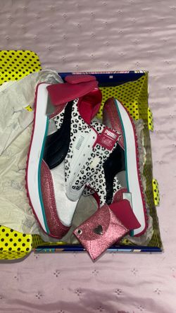 LOL Suprise x Puma shoes / Girls Size 5C shoes
