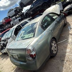 Nissan Altima 2004
Only Parts 