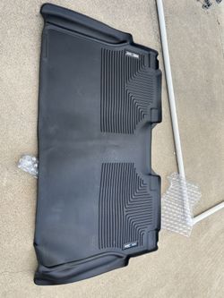 Husky liner (rear) for Ford trucks (newer model F150 F250 F350 Crew Cabs)