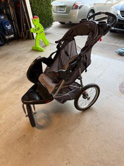 Jogging stroller