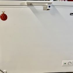 Magic Chef 8.7 cu. ft. Manual Defrost Chest Freezer in White