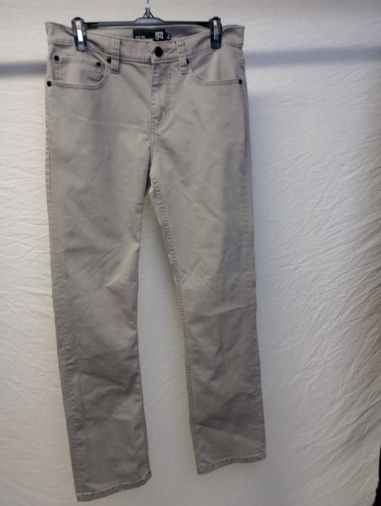 Brand New RSQ Pants Size 31x 32 Never Warren for Sale in Hesperia, CA -  OfferUp