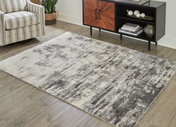 Gerdie Cream/Gray Medium 5'3" x 7'3" Rug