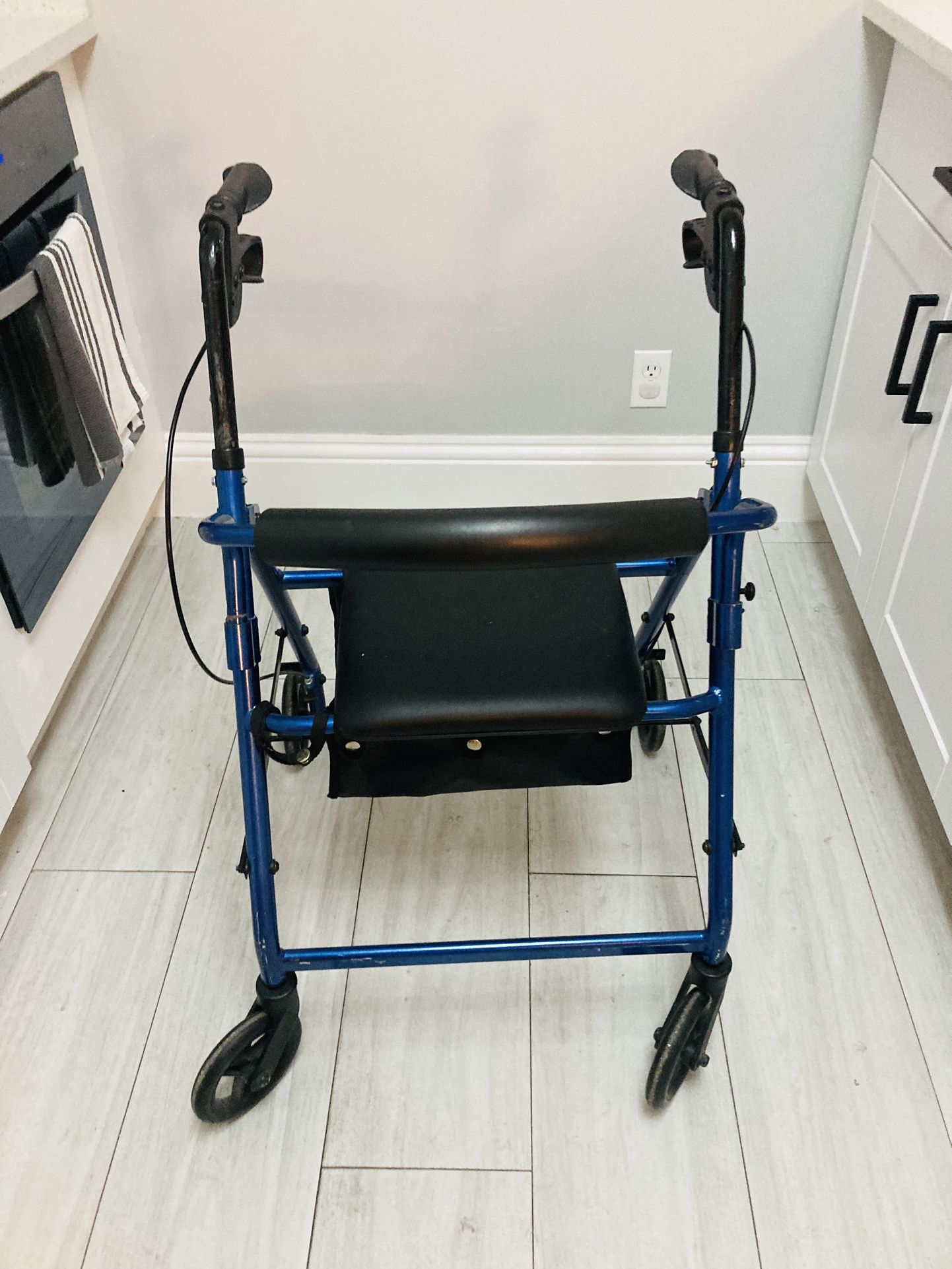 Walker With Wheels And Chair 