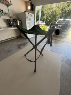 Portable camping chair