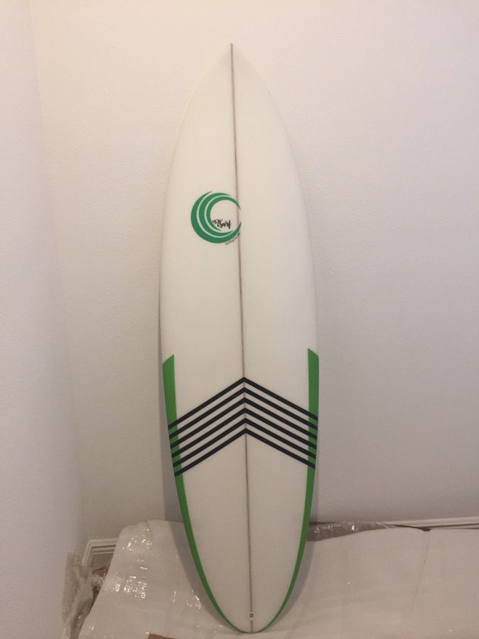 Surfboard new brand tsurf 5’11”