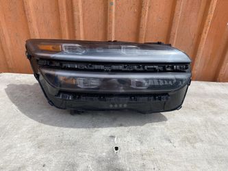 Headlight. Hyundai Genesis. Sport GV 70  LED. Right Passenger Side. OEM 2022-2023 Good Condition
