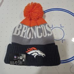 DENVER BRONCO BEANIE-NEW ERA....