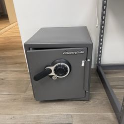 Sentry Safe Like New