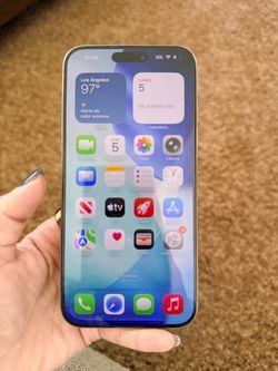 iPhone 15 Pro Max 256GB – Natural Titanium –