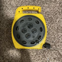 Portable Power Station 4 Outlets 25ft
