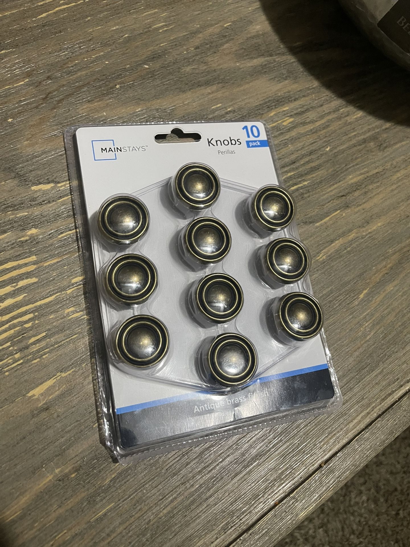Dresser Knobs