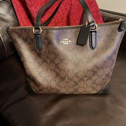 Coach shoulder Bag