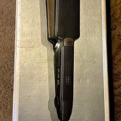 Infiniti Pro Flat Iron Hair Straightener 