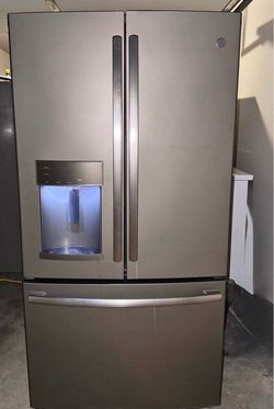 GE Refrigerator
