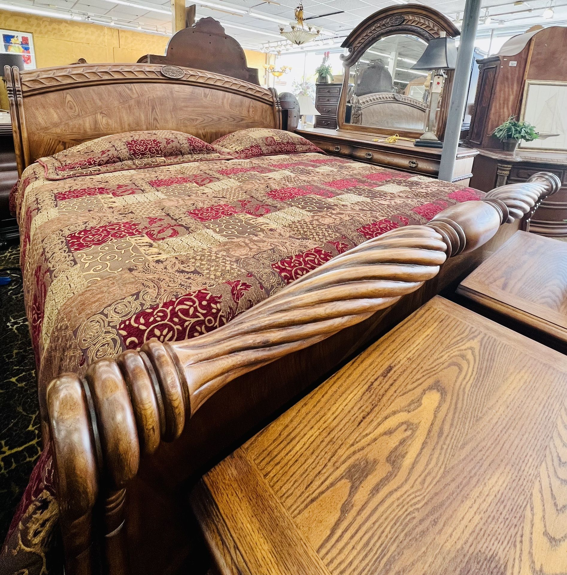 AICO By Michael Amini OAK ROYALE 5 Pcs King Bedroom Set GREAT OFFER!!!