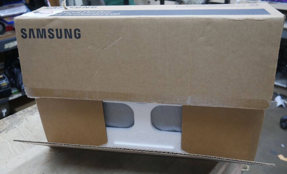 F22T454FQN - SAMSUNG 22"FHD IPS PANEL MONITOR NEW OPEN BOX. BOX WAS OPEN FOR INSPECTION.