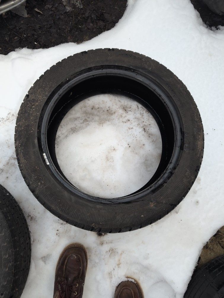 VREDESTEIN 225/50 R18 99W M+S USED TIRE
