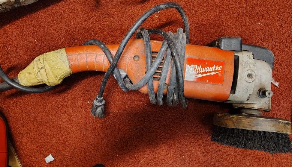 7 Inch Polisher, Milwaukee, Used