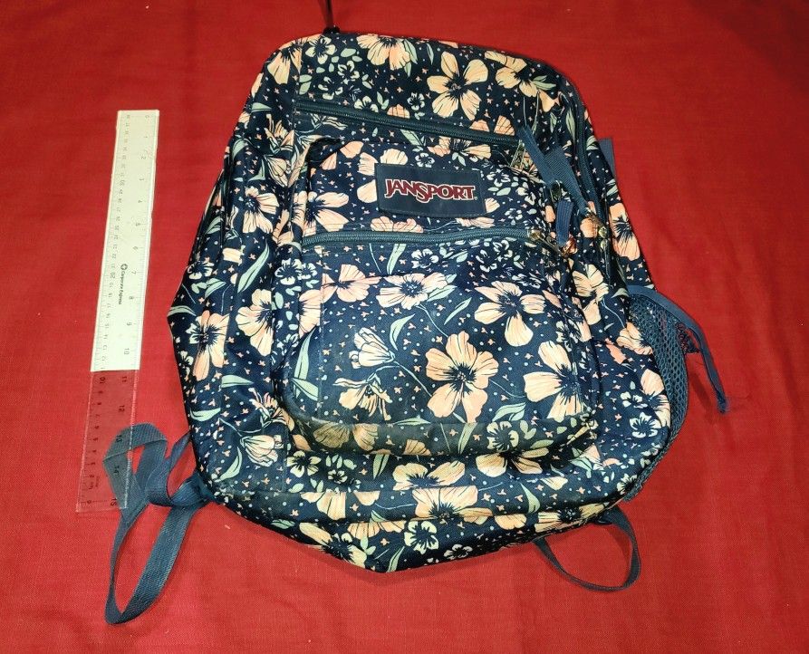 JanSport XL Backpack 7 Pokets 34 Liter