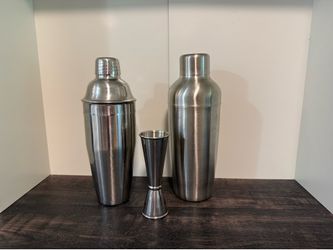 Stainless Steel Drink Shakers & 1oz/2oz shot Measure