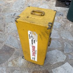 Vintage Drum Rolling Hardware Case $25