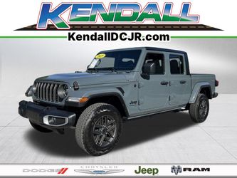 2025 Jeep Gladiator