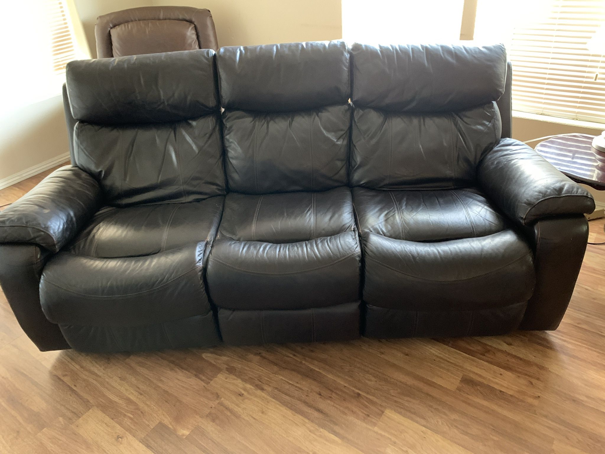 Sofa Recliner Free